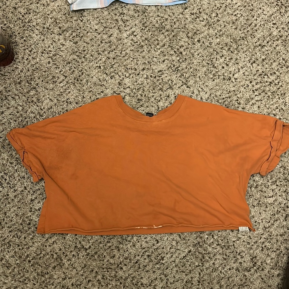 I got it last year I never wore it so I’m trying to get rid of it